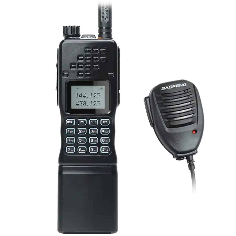 Robustes Baofeng AR-152 15W Langstrecken-Funkgerät in Schwarz, inklusive externem Lautsprechermikrofon für einfache Handhabung.