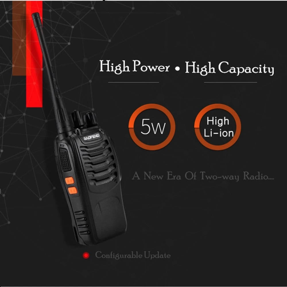 Das Baofeng BF-888S Funkgerät mit Hervorhebung von 'High Power • High Capacity', 5W Ausgangsleistung und Hochleistungs-Li-Ion-Akku. Zeigt die Leistungsfähigkeit und Ausdauer des Funkgeräts.