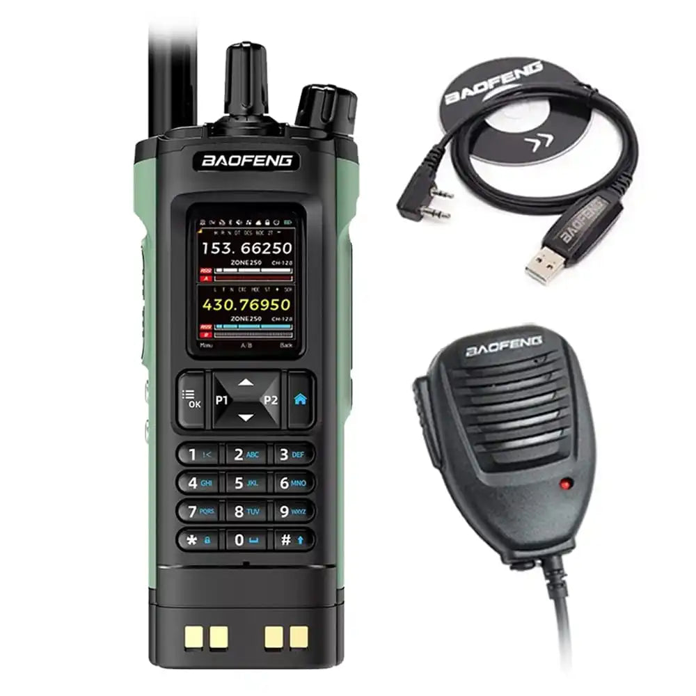 Baofeng DM-32 10W Multi-Band Funkgerät mit GPS, Lautsprechermikrofon und Programmierkabel als Komplettset.