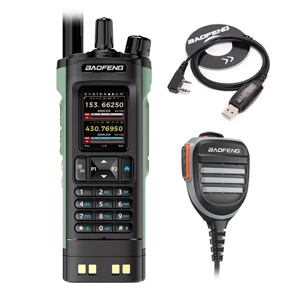 Baofeng DM-32 10W DMR Digital Walkie-Talkie mit GPS, wasserdichtem Lautsprechermikrofon und Programmierkabel für umfassende Nutzung.
