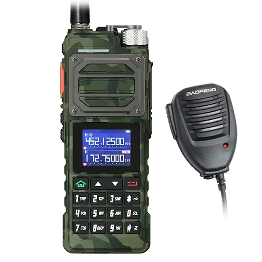 Baofeng UV-25 10W Militär-Walkie-Talkie in Grün mit Lautsprecher-Mikrofon.
