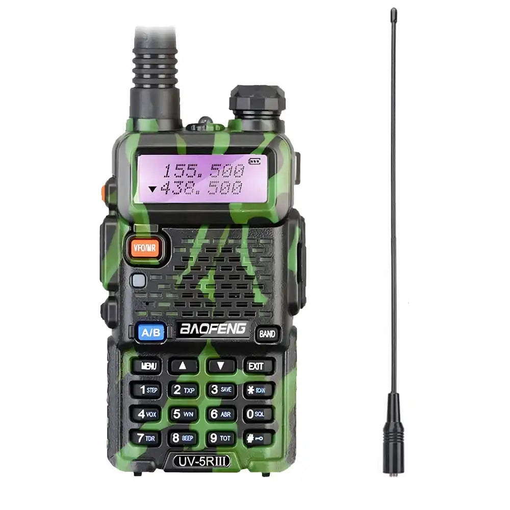 Baofeng UV-5R III Tri-Band Walkie-Talkie in Grün mit NA-771 Antenne.