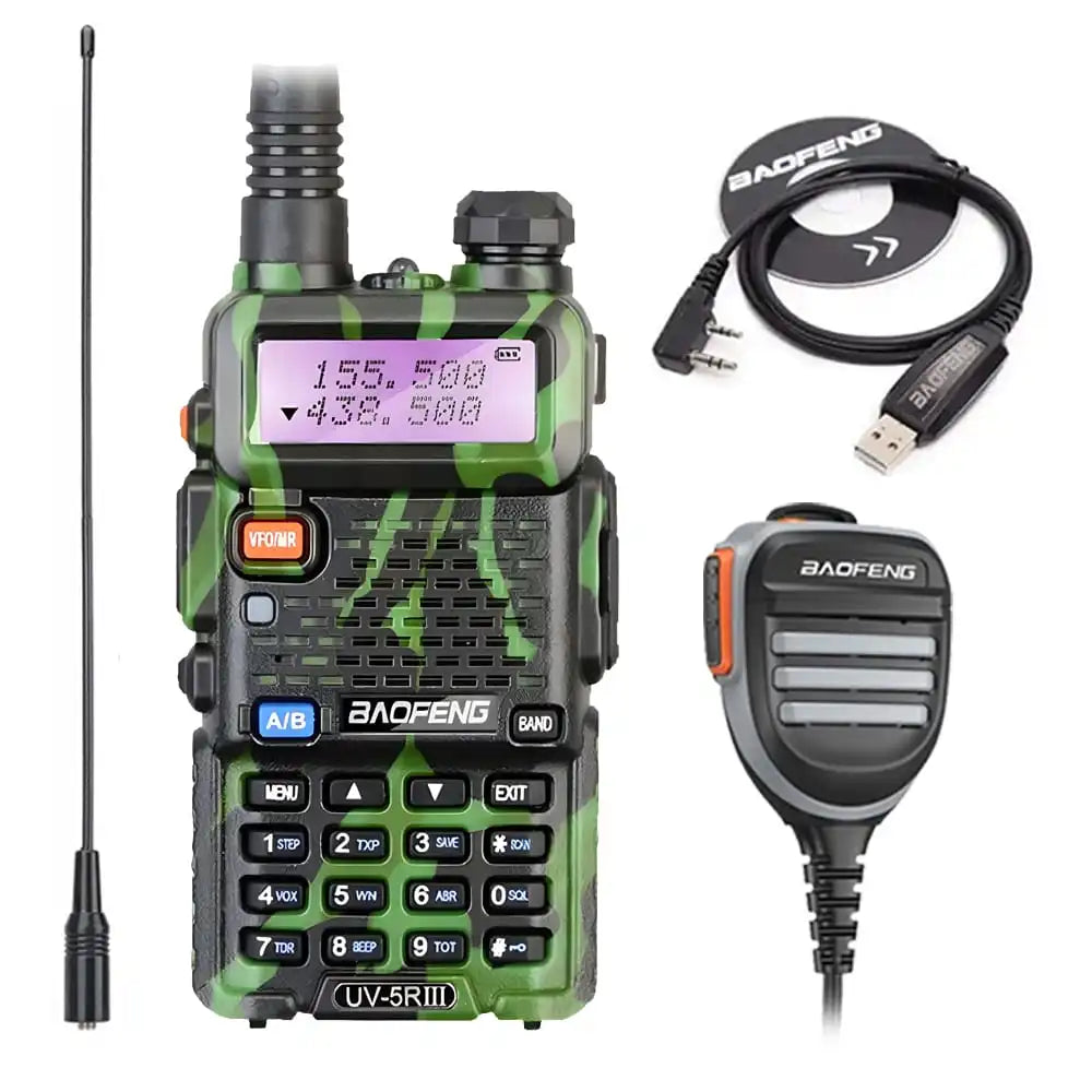 Baofeng UV-5R III Tri-Band Walkie-Talkie in Grün mit wasserdichtem Lautsprechermikrofon, NA-771 Antenne und Programmierkabel.