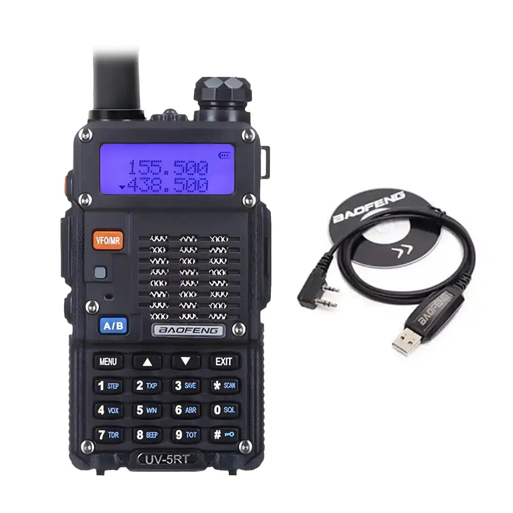 Baofeng UV-5RT-8W Handfunkgerät mit Programmierkabel für einfache PC-Konfiguration der Frequenzen.