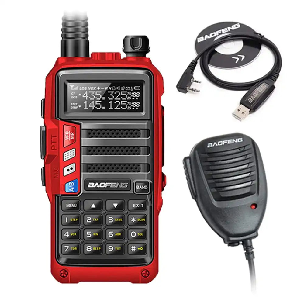 Baofeng UV-S9 Tri-Band 8W Funkgerät in Rot mit Programmierkabel und externem Lautsprechermikrofon für erweiterte Nutzung.