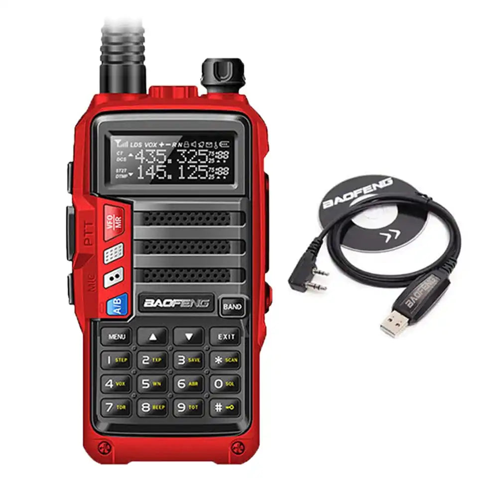 Baofeng UV-S9 Tri-Band 8W Walkie-Talkie in Rot mit USB-Programmierkabel für einfache Konfiguration.