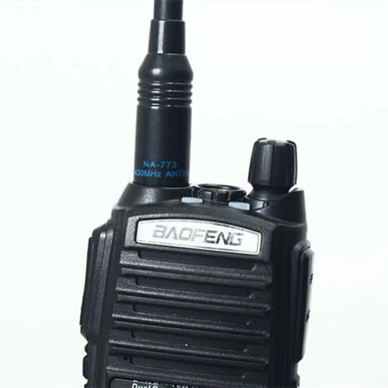 Eine visuelle Darstellung der technischen Spezifikationen der NA-773 Antenne, einschließlich Frequenzbereich, Gewinn und Anschlusstyp.