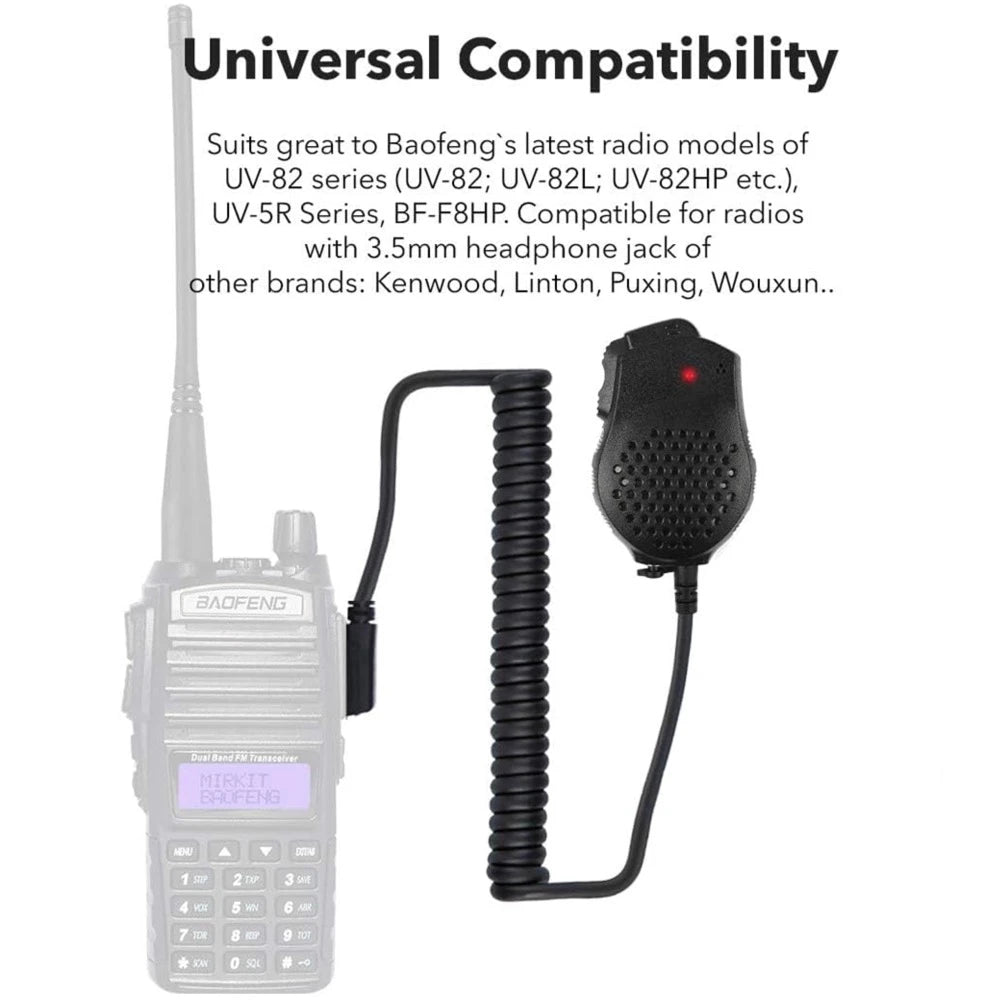Nahaufnahme eines Baofeng UV-82 Funkgeräts, an das ein Handlautsprechermikrofon angeschlossen ist. Der Text hebt die universelle Kompatibilität mit Baofeng UV-82, UV-5R und BF-F8HP Serien sowie anderen Marken wie Kenwood, Linton und Wouxun hervor.