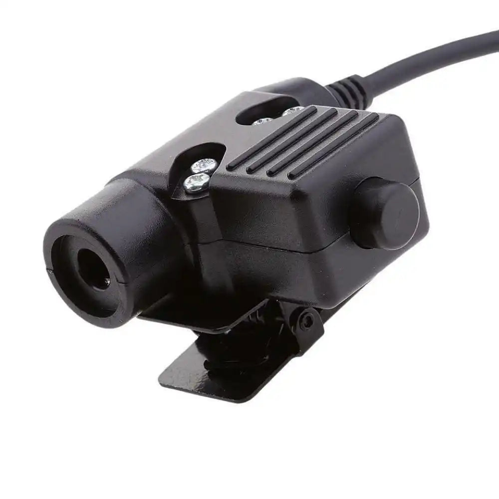 Hochwertige Stecker und robustes Kabelmaterial des U94 PTT Adapters.